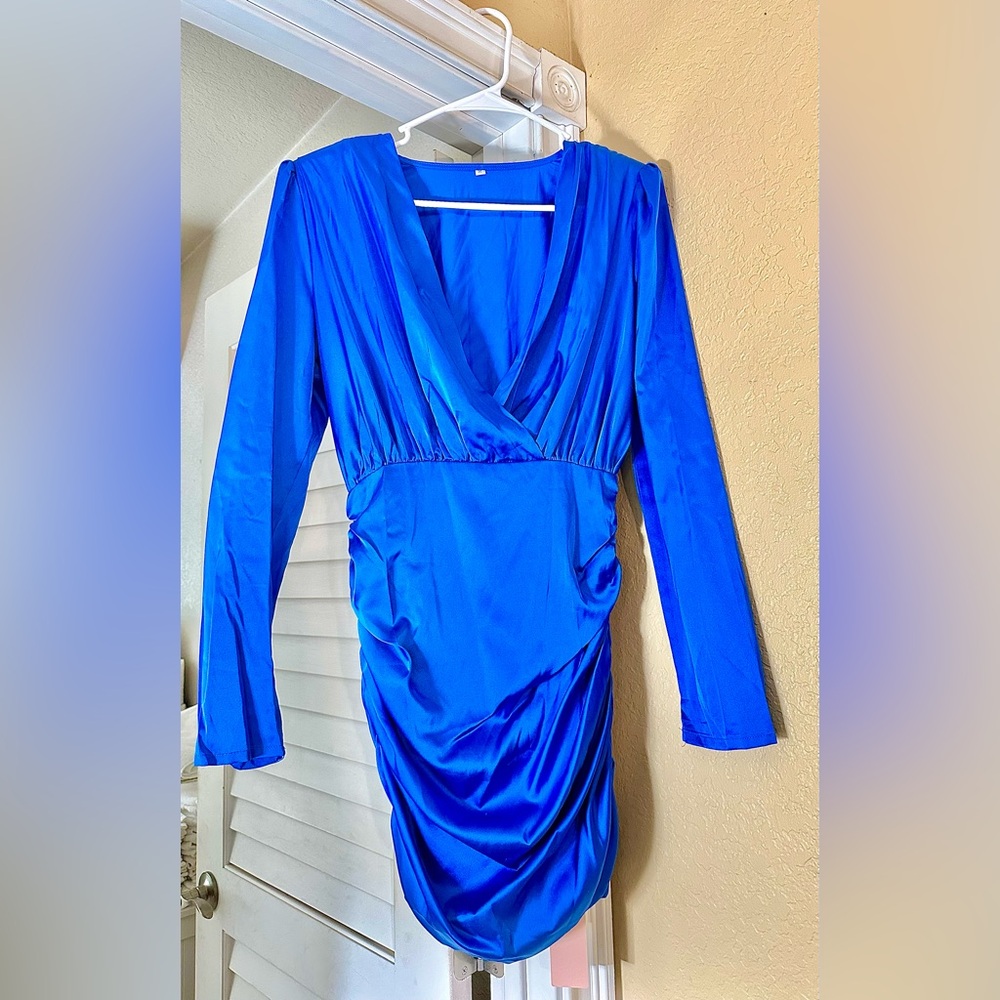 ***NWT***Mica’s Elegant Royal Blue Women's Long Sleeve Short Dress